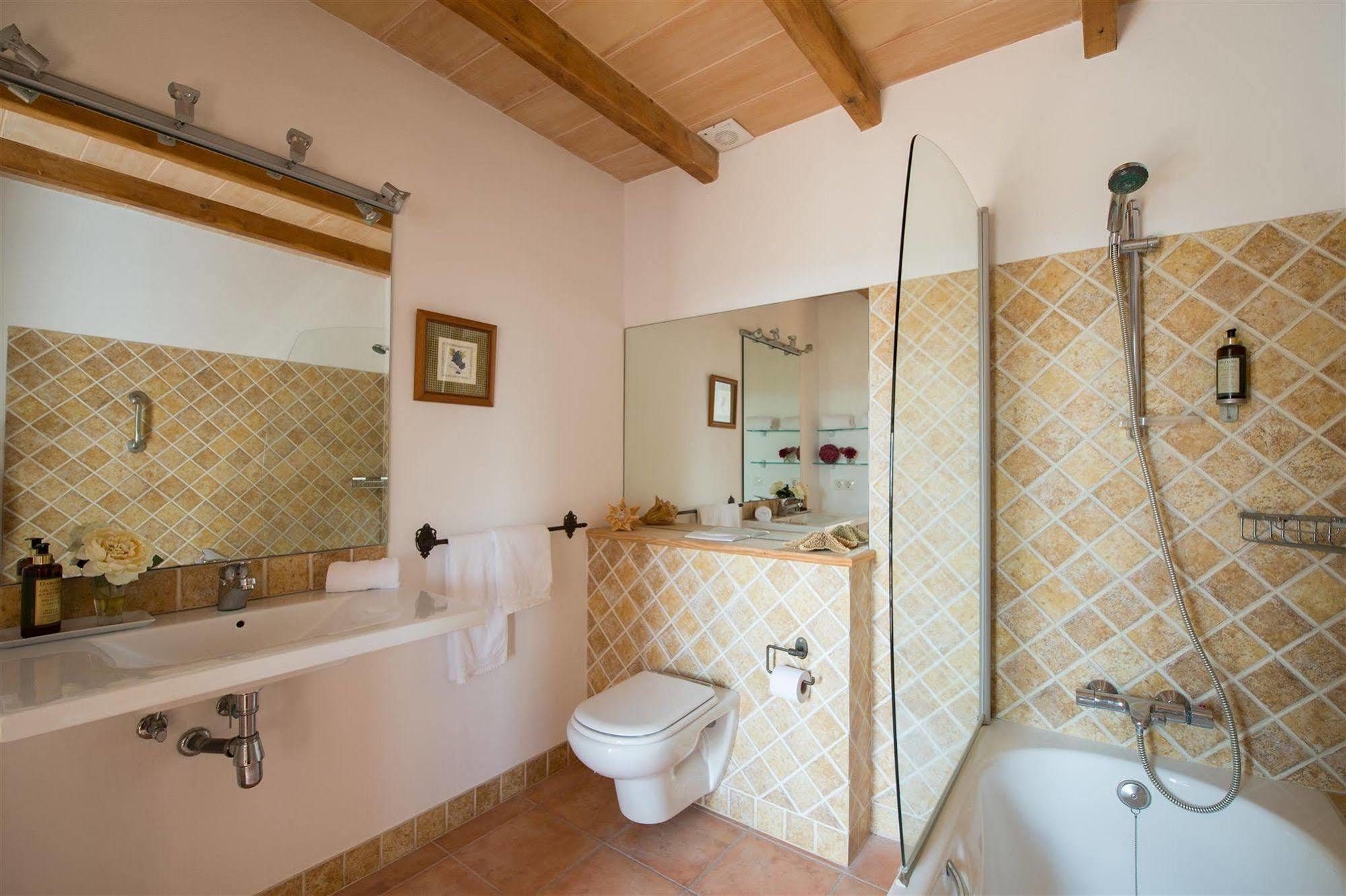 Hotel Rural Can Feliu 포레레스 외부 사진