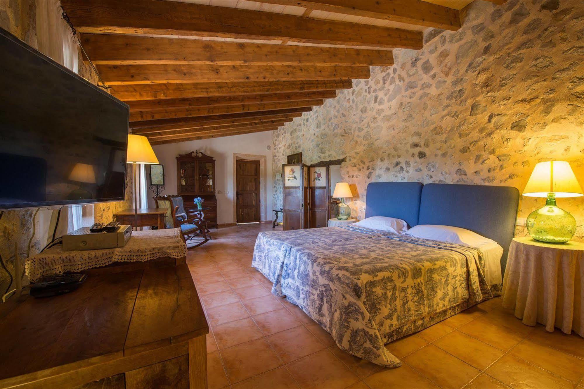 Hotel Rural Can Feliu 포레레스 외부 사진